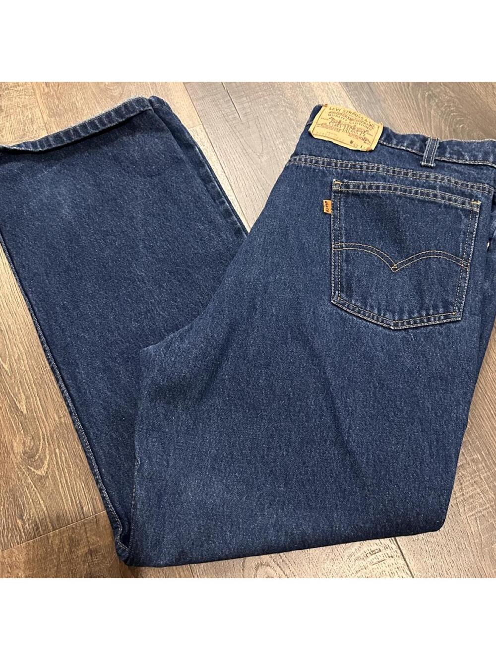 Levi's Women's Blue and Navy Jeans